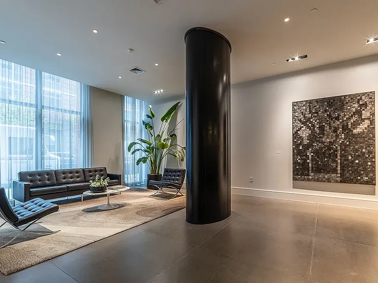 540 W 28th St #2D — Photo 15