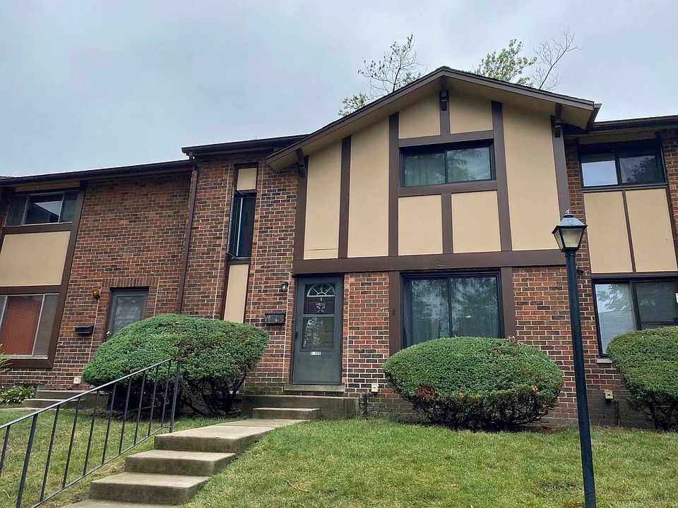 1st image of 1S170 Ingersoll Ln