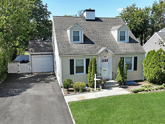 2nd image of 436 Cambridge Rd