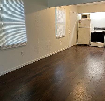 5th image of 25146 NW 4th Ave