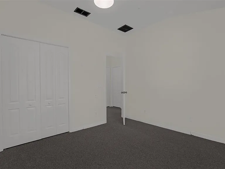 740 Ashworth Overlook Dr #B — Photo 21