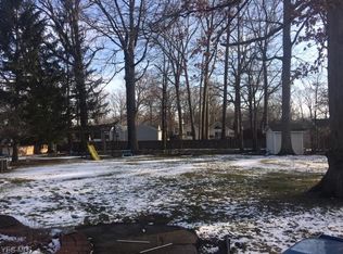 26537 E Oviatt Rd, Bay Village, OH 44140
