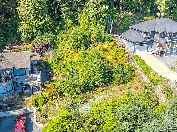 4th image of 822 Craig Rd