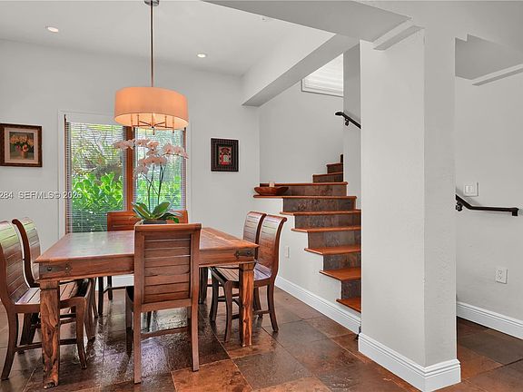 4th image of 6291 SW 50th St