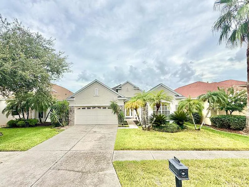 4 bed, 3.0 bath, 2224 sqft, $3,795 — Photo 3