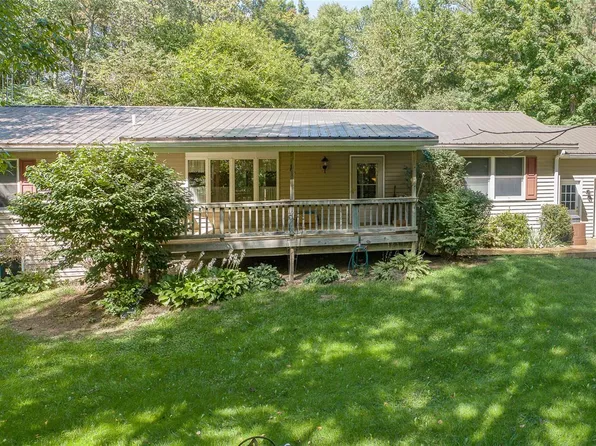 6855 Lyons Rd, Imlay City, MI 48444
