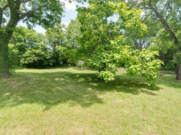 601 Bullock St, Columbia, TN 38401