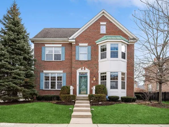 2501 Violet St, Glenview, IL 60026
