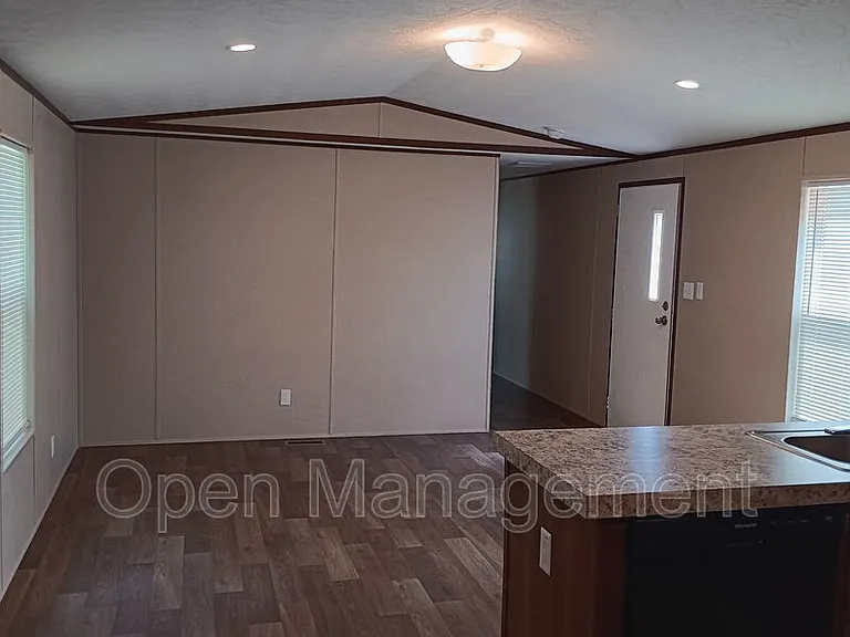 2501 Martin Luther King Blvd #614 — Photo 8