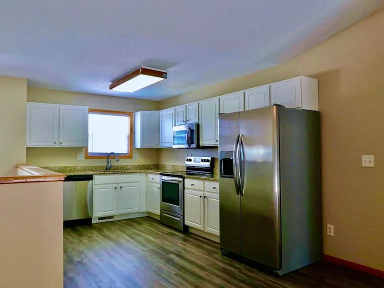 2058 Northland Cir — Photo 3