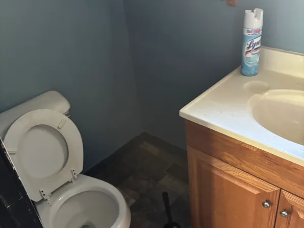 308 6th St #A, Marietta, OH 45750