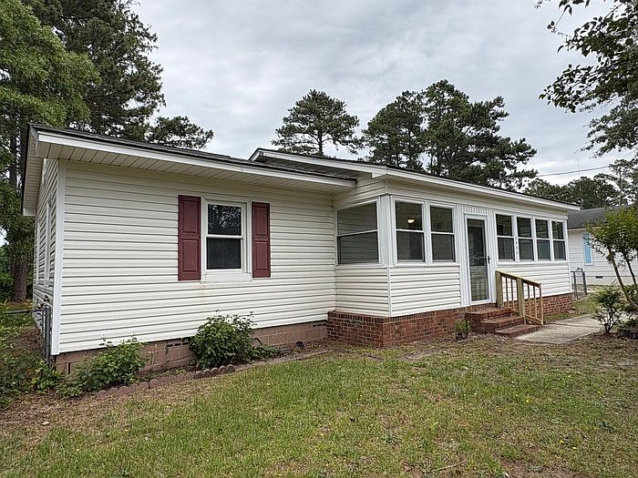 1st image of 4004 Carlos Ave