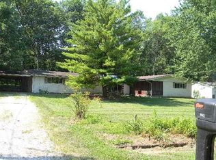 8843 Robin Rd, South Charleston, OH 45368