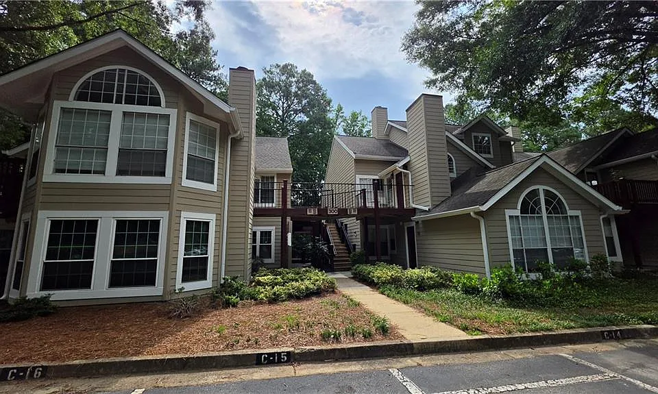 317 Hawkstone Way