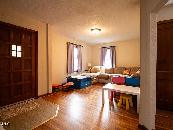 3rd image of 2627 108th St