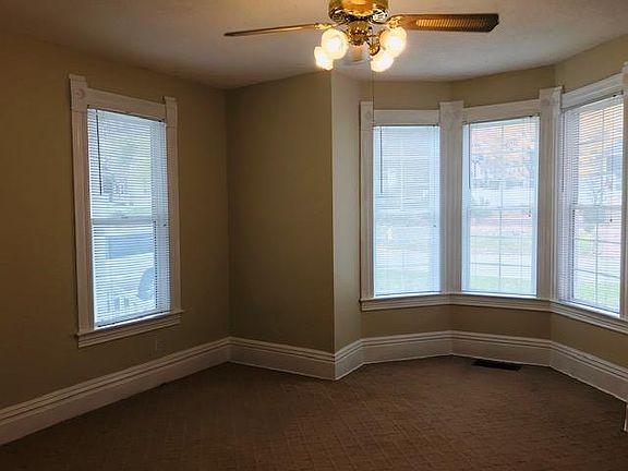 ATTRACTIVE DESERT SAND COLORED WALLS