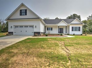 2294 Rolling Creek Dr, Decatur, IL 62521