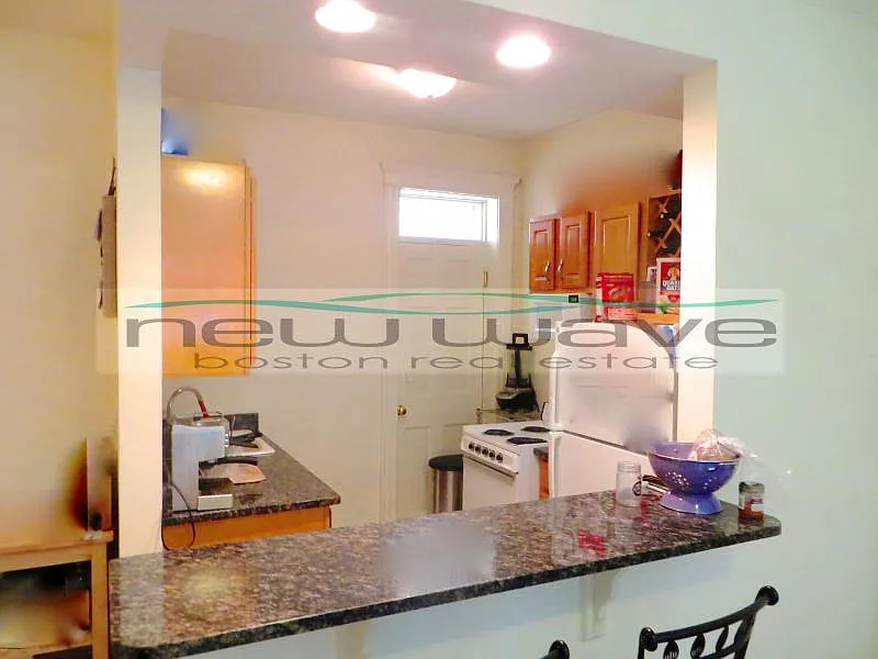 1 bed, 550 sqft, $2,800 — Photo 3