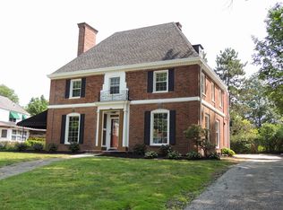 2881 Weymouth Rd, Shaker Heights, OH 44120