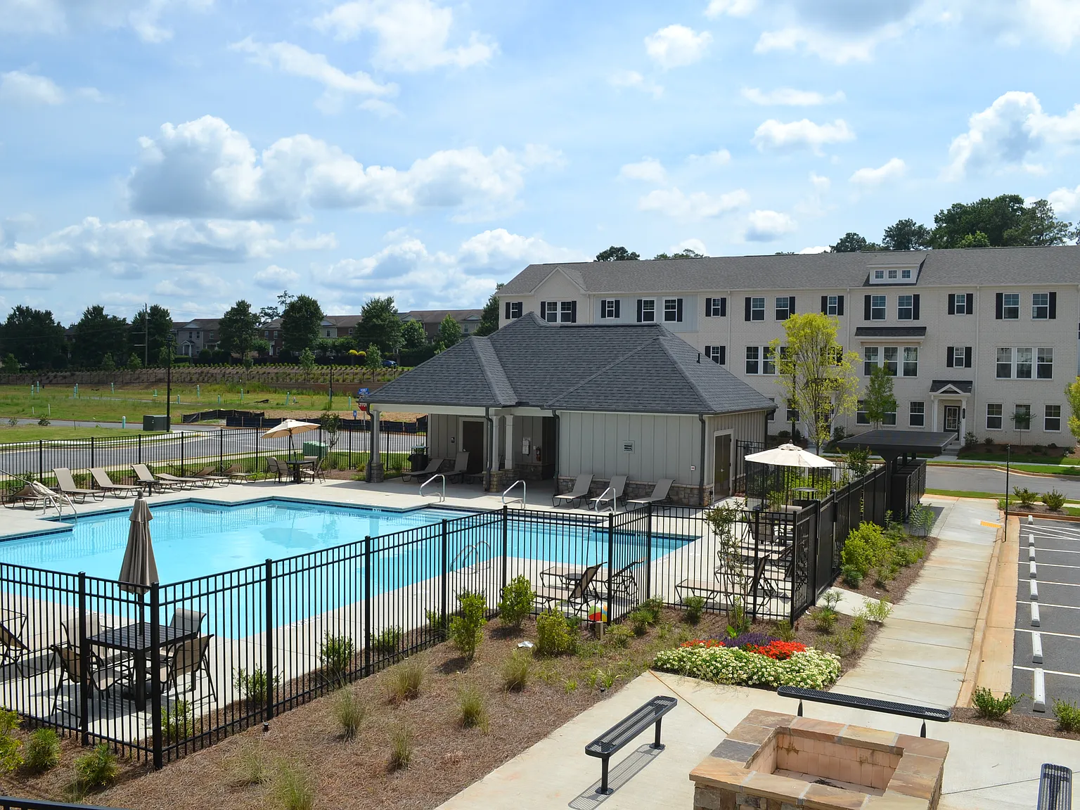 3 bed, 3.5 bath, 1893 sqft, $2,800 — Photo 4