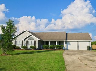 39 McLendon Rd, Fort Mitchell, AL 36856