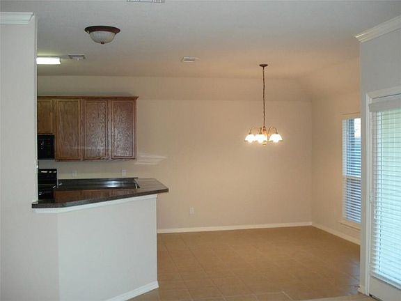 5th image of 8717 Shavano Dr
