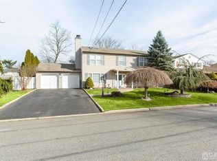 99 W Willow St, Colonia, NJ 07067