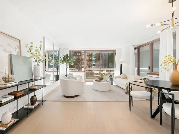 235 E 40th St APT 2C, New York, NY 10016