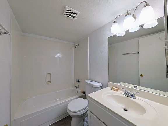 3rd image of 4211 E Palm Ln Unit 101