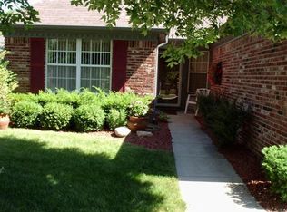 7124 E Woodgate Dr, Fishers, IN