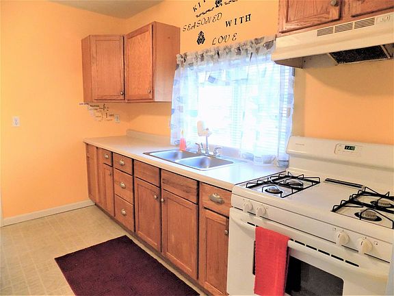5th image of 2232 Mather Ave