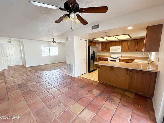 3rd image of 2751 Indian Pipe Dr