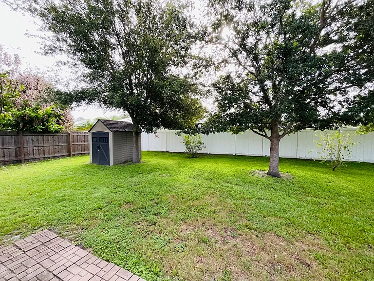 3273 SW Rosser Blvd — Photo 17