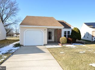 3 W Cortland Ct, Mount Laurel, NJ 08054