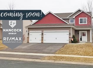 1127 Lorraine Ct, Carver, MN 55315