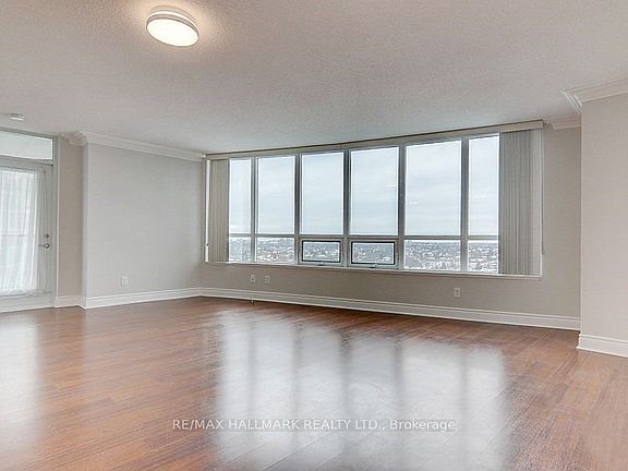3rd image of 15 Greenview Ave #1306