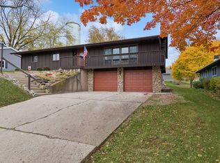 4 Summit St, Dundee, IL 60118