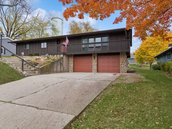 4 Summit St, Dundee, IL 60118
