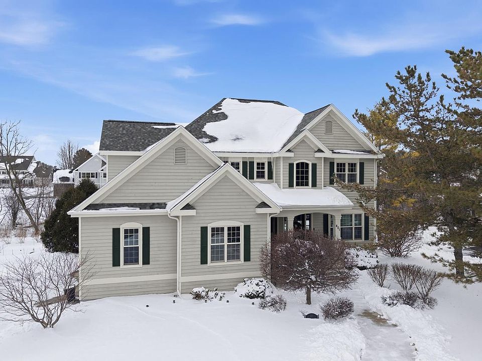 1st image of 401 Lakewood COURT