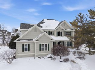 401 Lakewood Ct, Kohler, WI