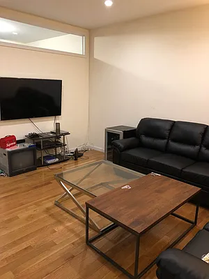 Rented by Gemstone Realty Partners | media 4