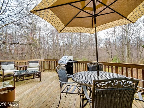 Exterior (Rear Deck)