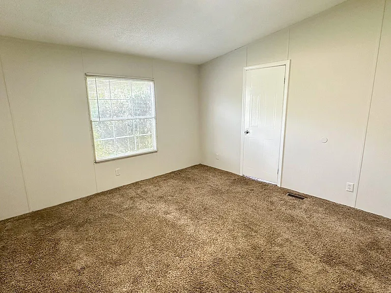 16487 Brittany Way — Photo 17