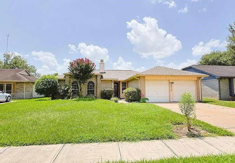 8215 Summer Quail Dr — Photo 1