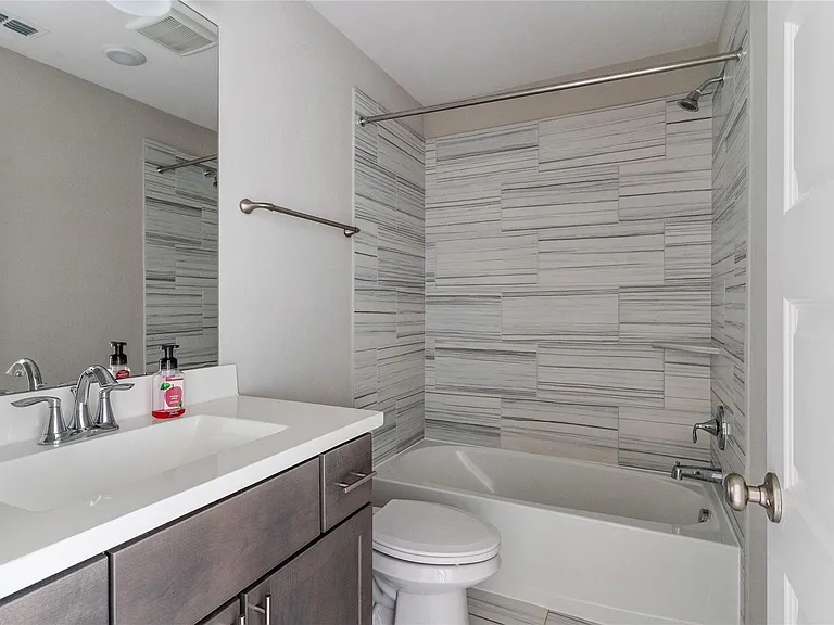 4702 Cold Stream Ct — Photo 6