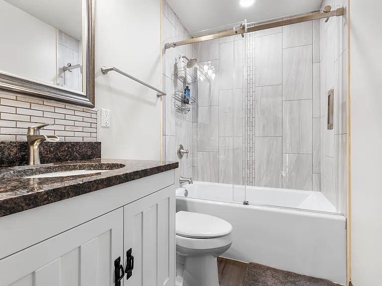 2550 Bordeaux Dr — Photo 13