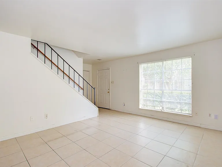 4124 Belle Park Dr #E — Photo 8