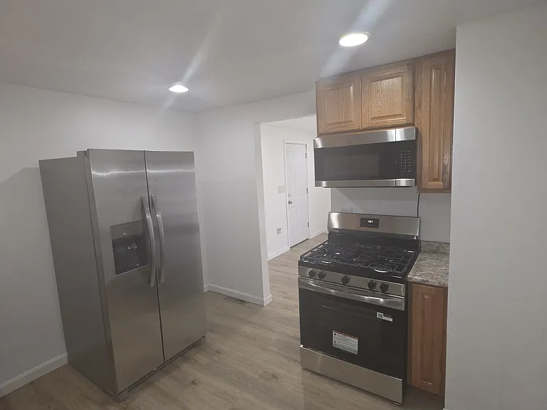 600 Henderson Ave #3 — Photo 9
