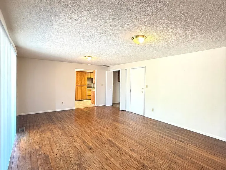 3051 Jason Way — Photo 6
