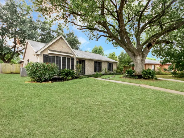 5409 Stone Creek Dr, La Porte, TX 77571